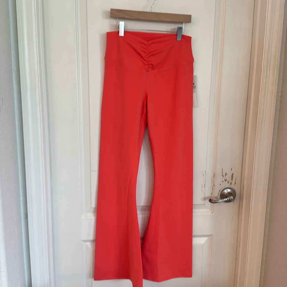 Mono B tangerine flare leggings.
